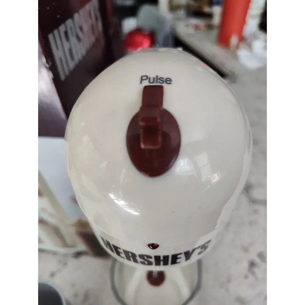 NEW Hershey's Chocolate Brand Milkshake Maker Mixer Brown Battery Power BPA FREE